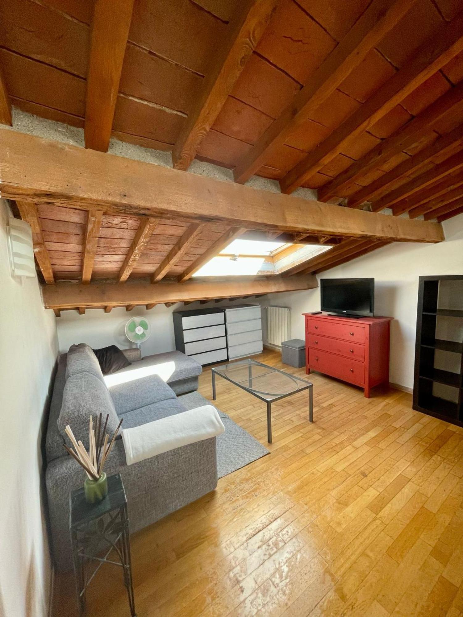 Apartament Luminosa Mansarda Vicino Al Porto Livorno Zewnętrze zdjęcie