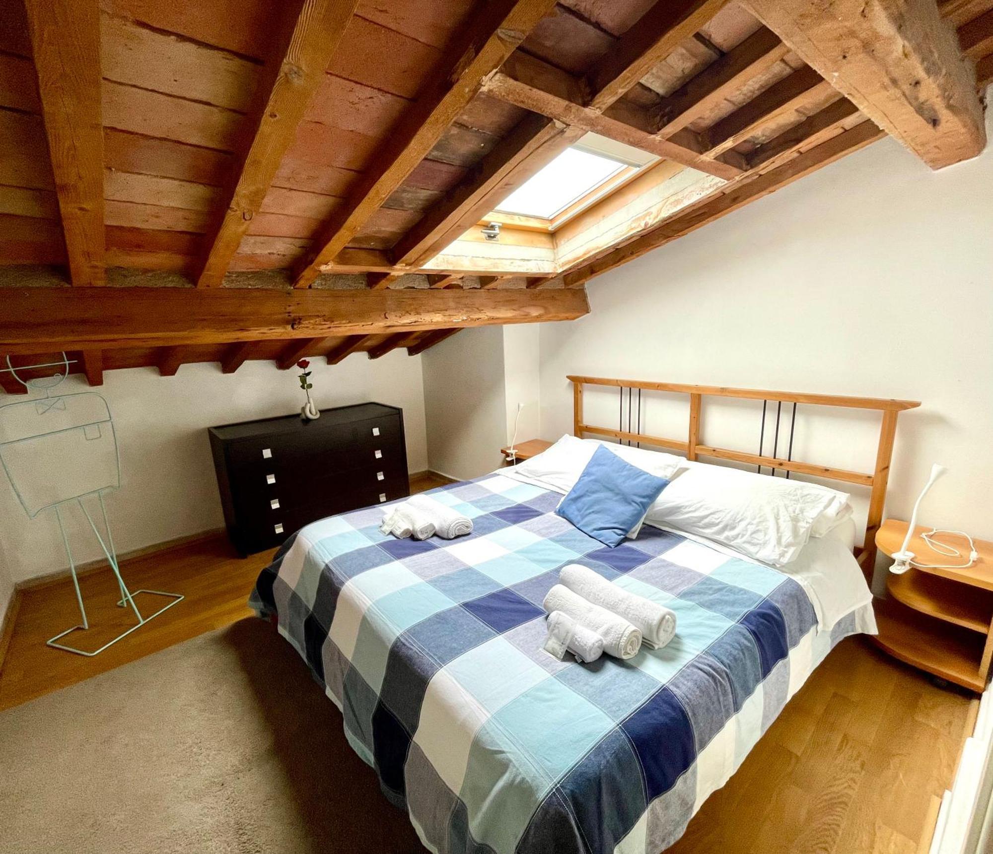Apartament Luminosa Mansarda Vicino Al Porto Livorno Zewnętrze zdjęcie
